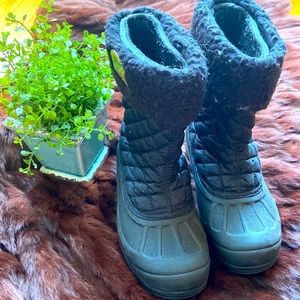 Sorel Powder Storm Black Quilted Lined Pull On Winter Snow Boot girls US Size 13
